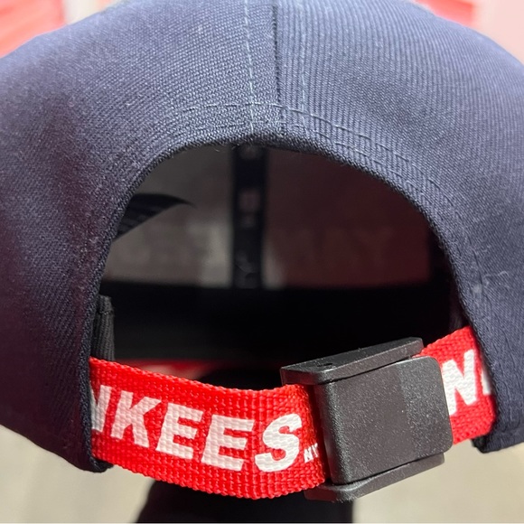 YANKEES 🔥🔥 NEW ERA 9FIFTY Slim Crown Navy World Series Strapback Hat $34… - Picture 9 of 15